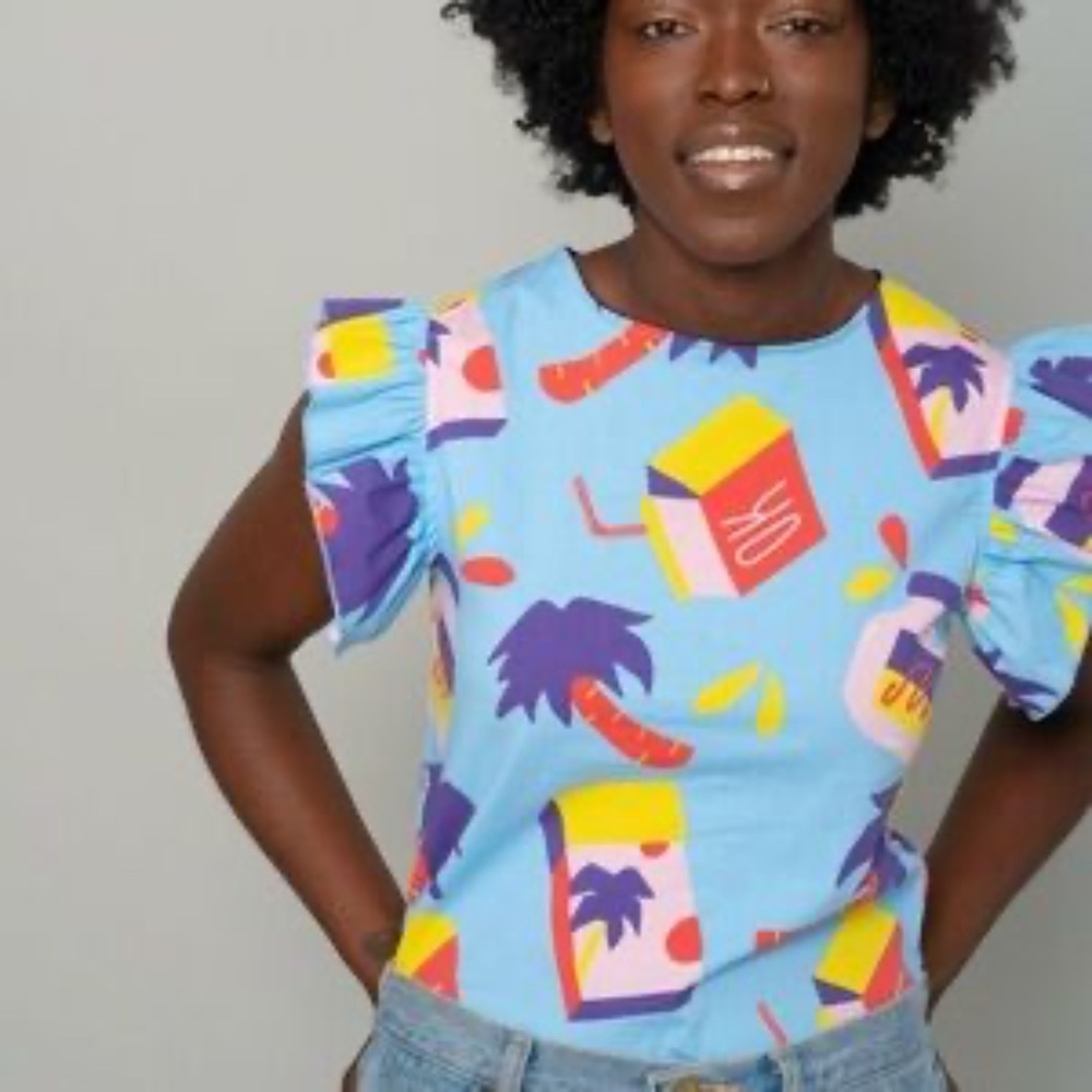 Nooworks Snacks Print Ruffle Top size XS